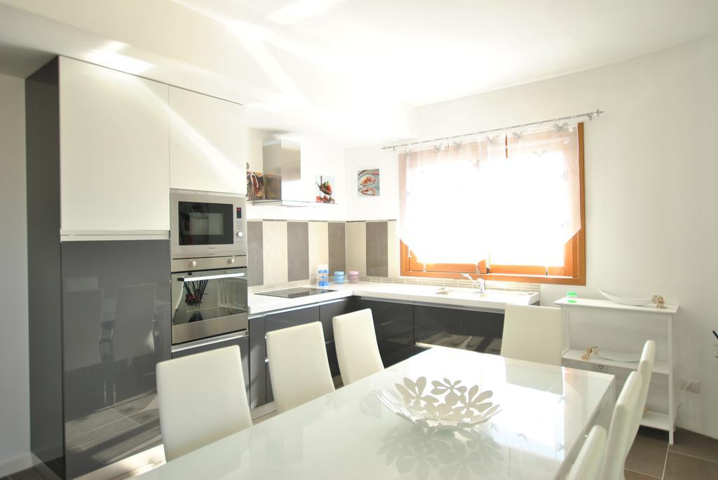 Luxury Penthouse, Olbia Apartment ภายนอก รูปภาพ